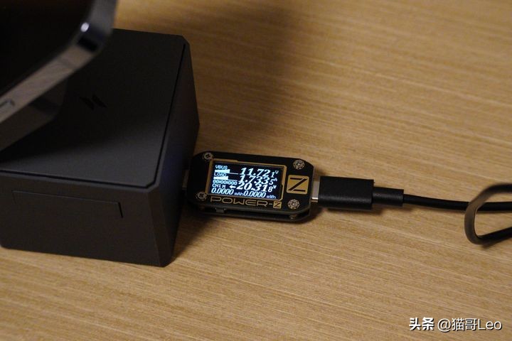 apple三合一无线充电魔方,安克磁力魔方