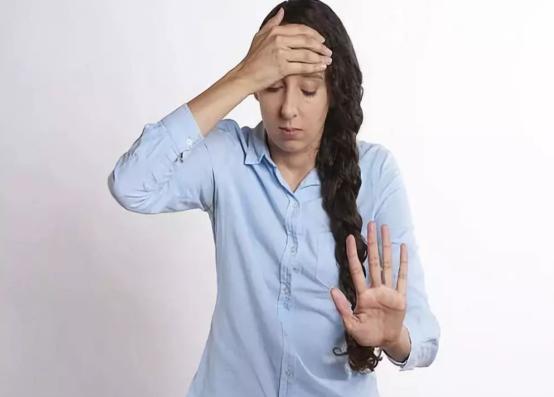 夫妻之间要谨记这些事情,提醒夫妻要有自知之明的句子