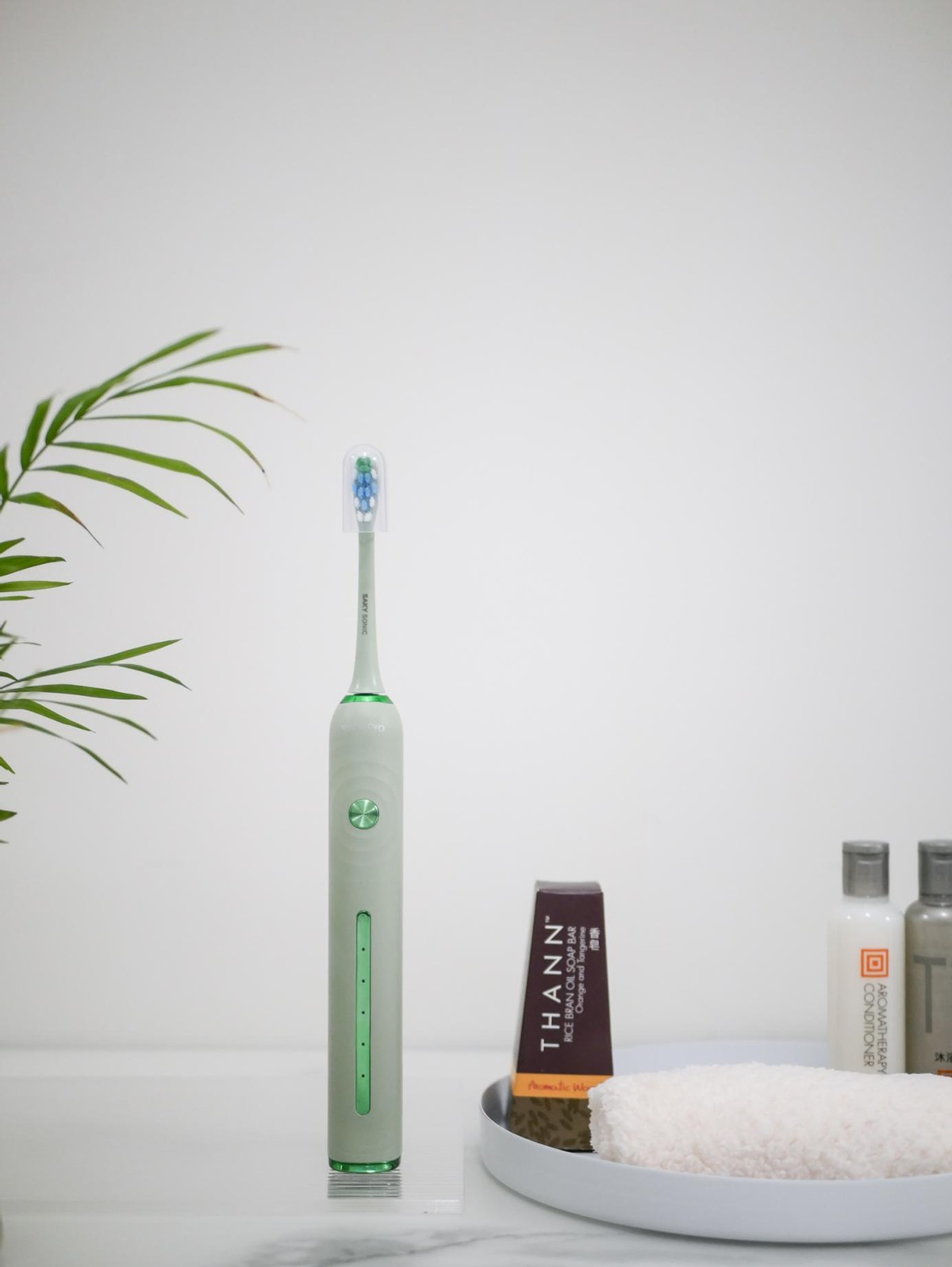 mcomb电动牙刷和usmile电动牙刷,目前哪个牌子的电动牙刷比较好