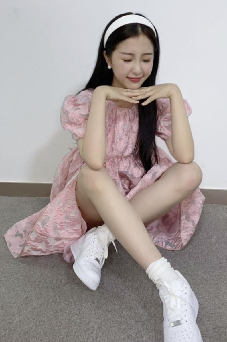 夏日穿搭色彩搭配,2021夏日高级感配色