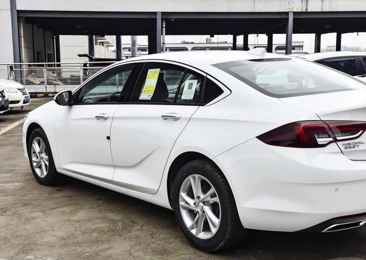 别克君威油耗车主视频,别克君威油耗异常增高