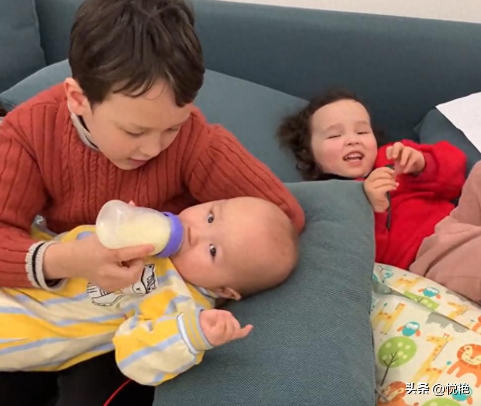 美国小伙娶中国女孩生男孩子,美国小伙娶中国老婆生孩子