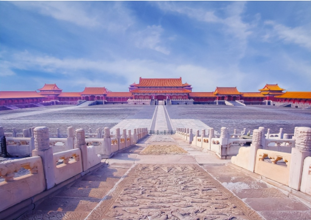 1954年，毛主席曾三次登上故宫城墙，却绝不踏进故宫半步，为何？