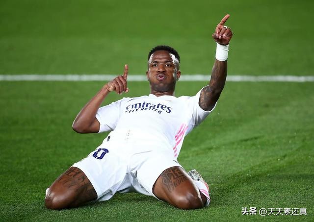 足坛二选一姆巴佩哈兰德,除了姆巴佩还有哪个新人