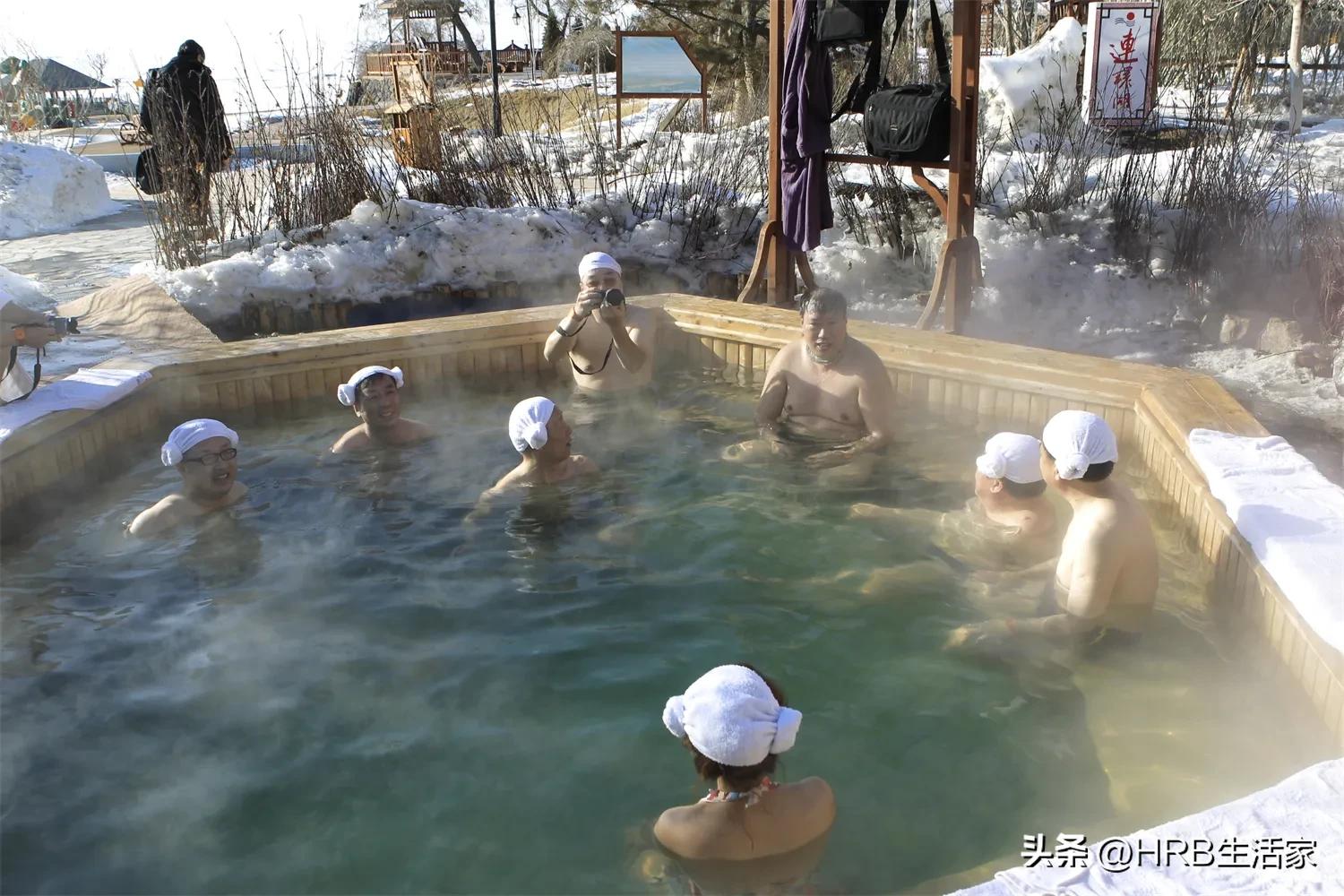 冰雪的节日全民的狂欢，跟着节庆冬游“童话龙江”