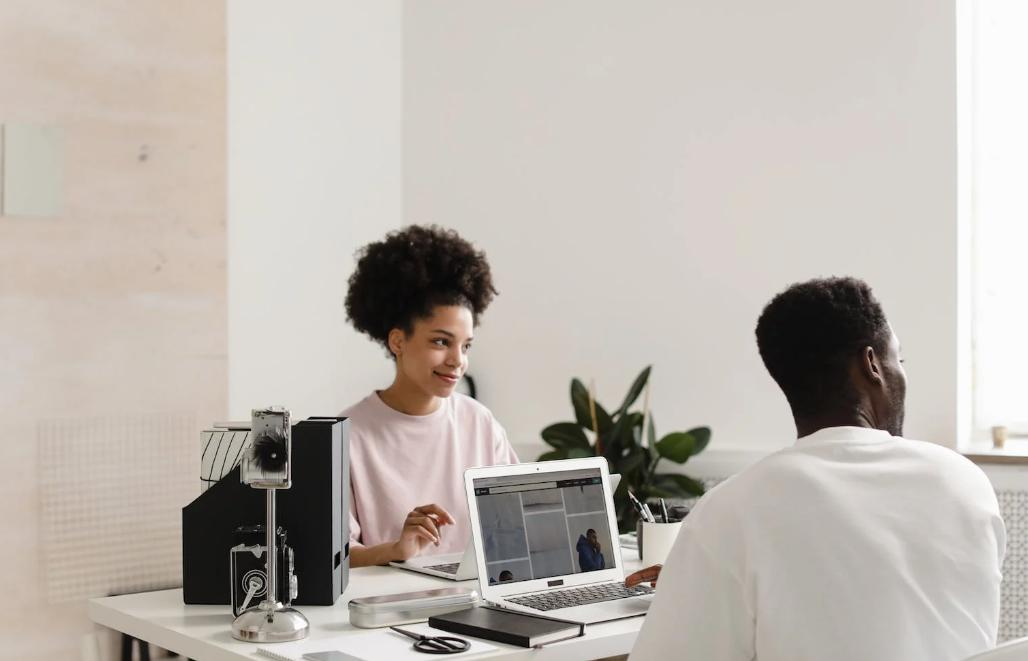 当下社会如何坚定理想信念,年轻人该树立什么样的理想和信念