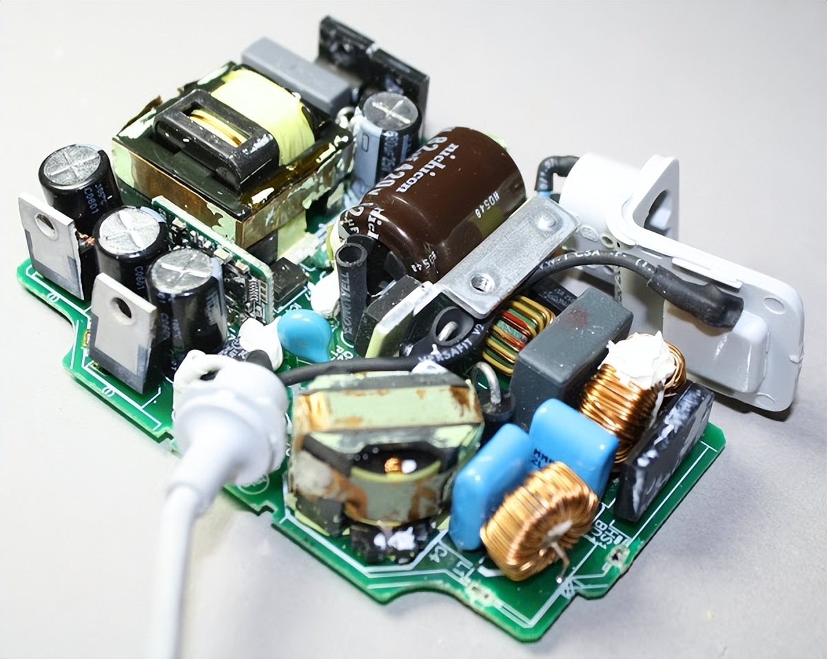 macbookair充电器拆解,macbook原装充电器为什么可拆卸