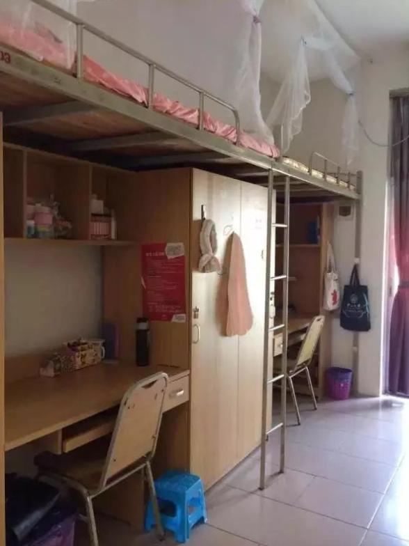 大学宿舍情况盘点，2022准大学生必看！甚至有海景房双人间