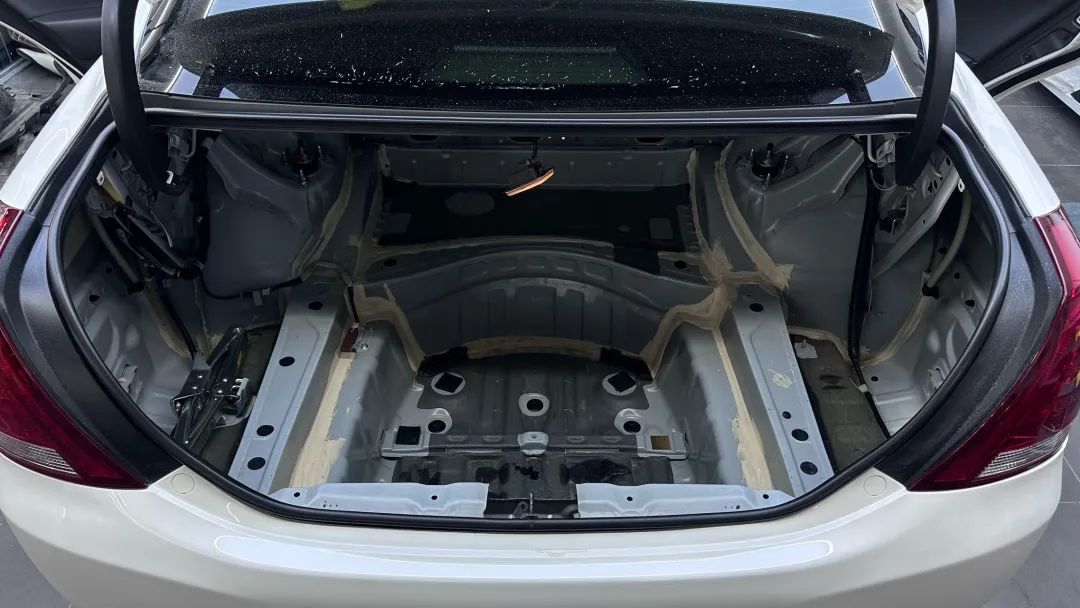 13代半皇冠底盘松散回炉重造,十三代皇冠彻底整备