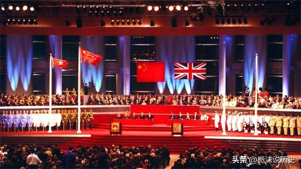 1997年香港回归催泪瞬间,1997年香港回归祖国现场直播视频