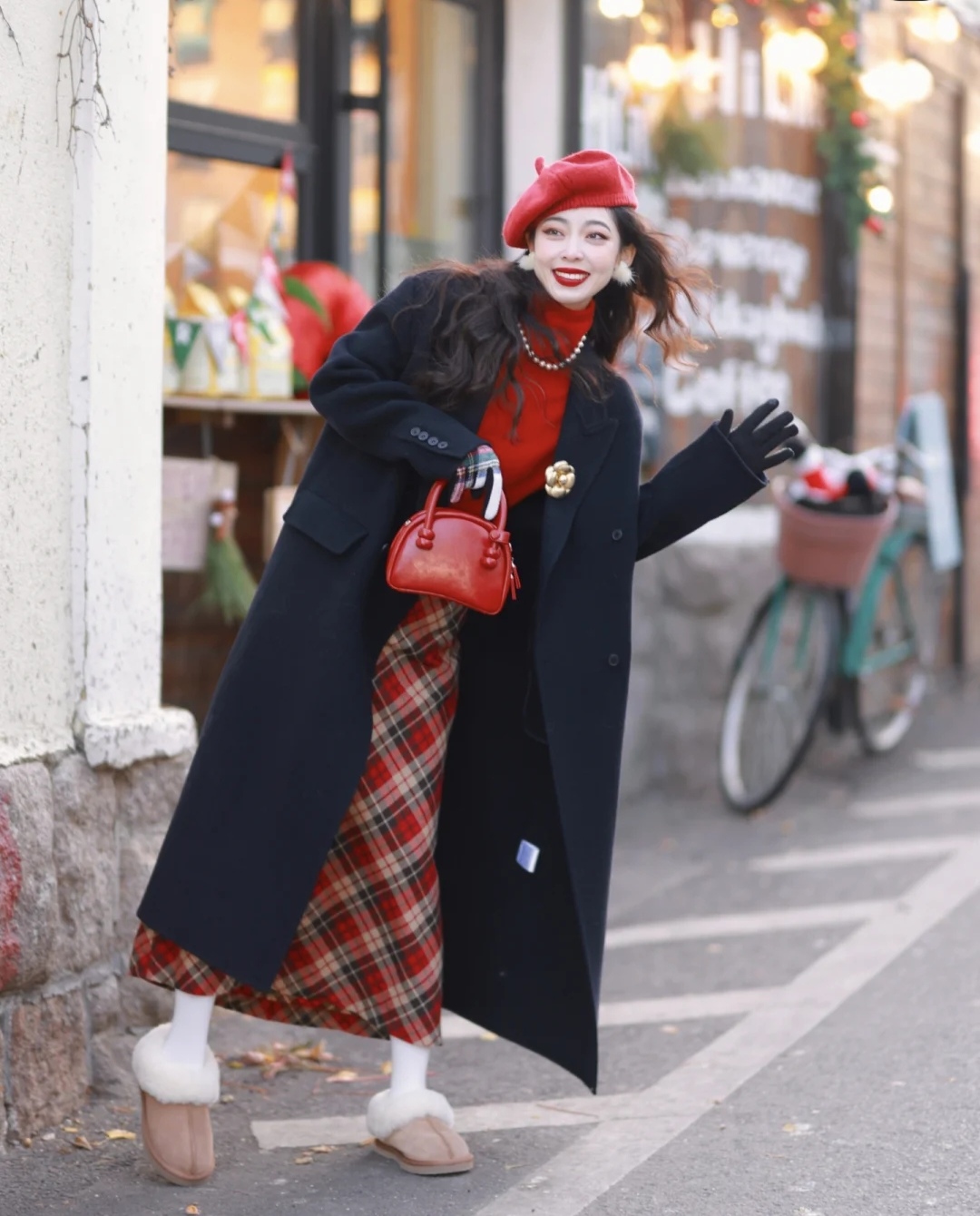 冬季流行鱼尾裙短款羽绒服穿搭,深色羽绒服搭配什么色的半身裙