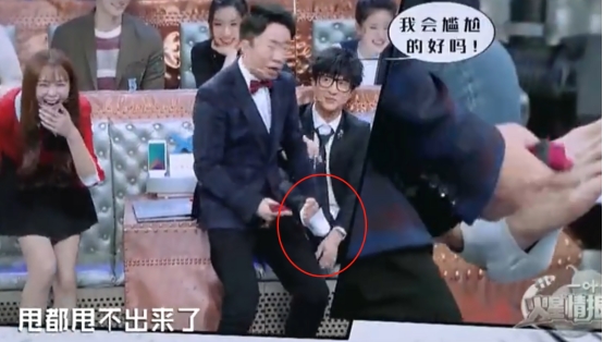 连屁股都是假的？假肩、假发、假腹肌，这些明星身上还有啥是真的