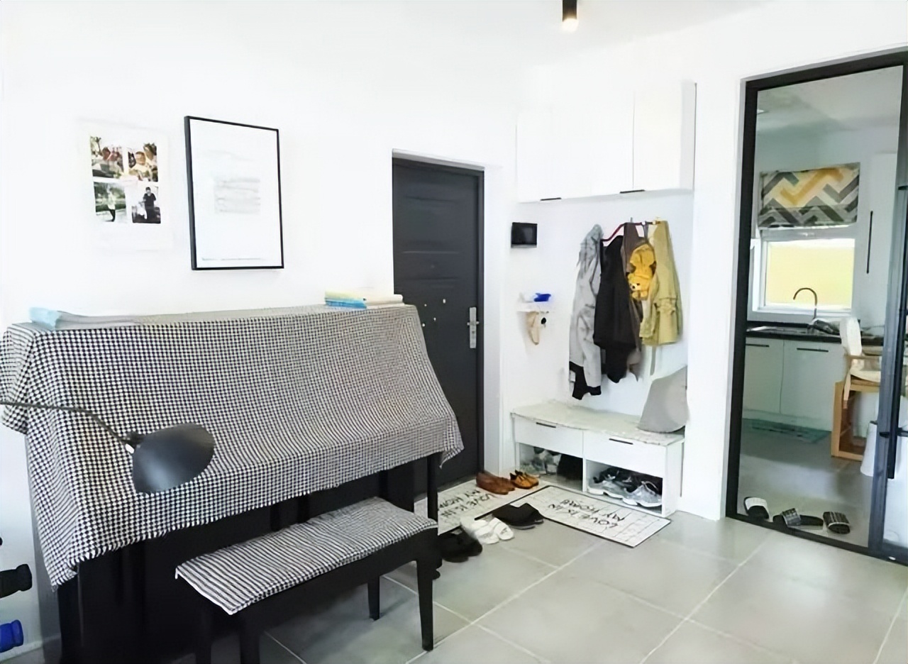 门套颜色与门不一样效果图,门套与门色差太大怎么办