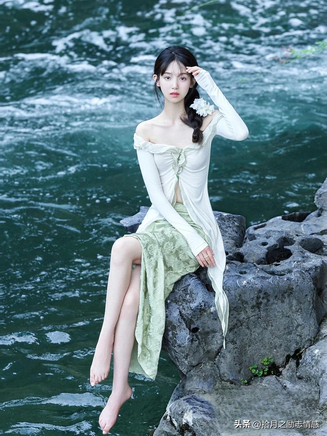 时光渡口，牵念保持缄默