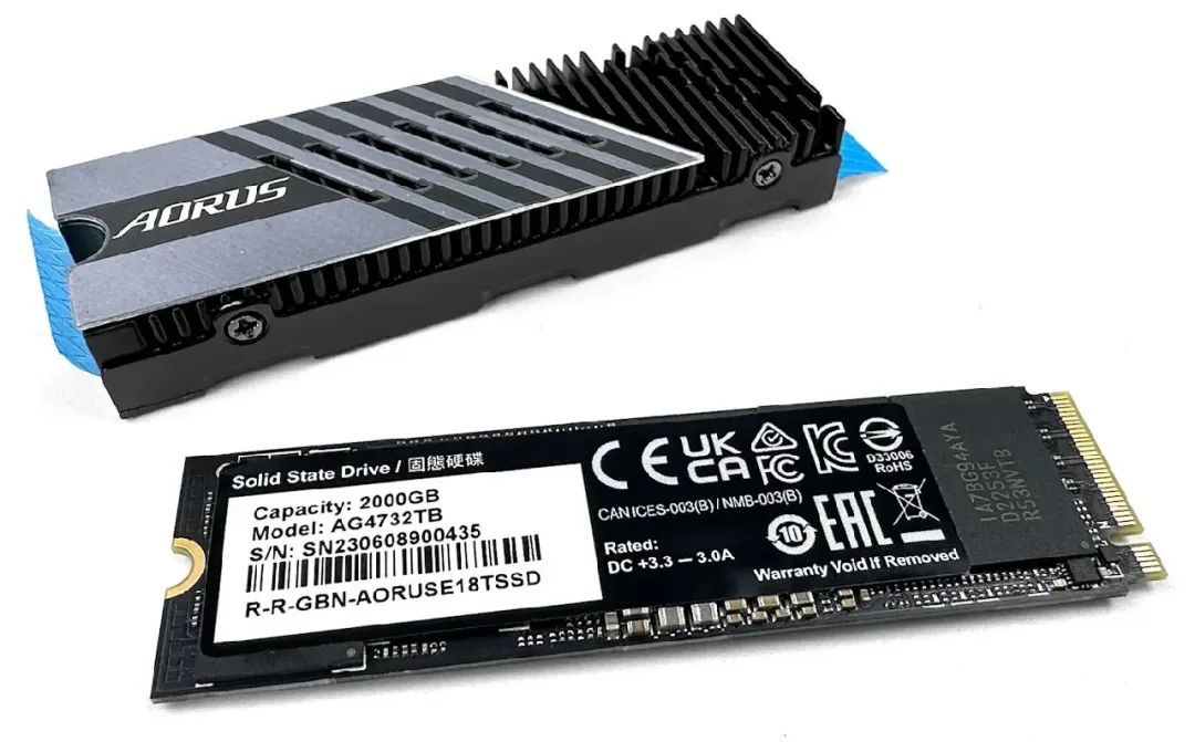 技嘉473gen4固态硬盘好不好,技嘉黑雕pcie4.0固态评测