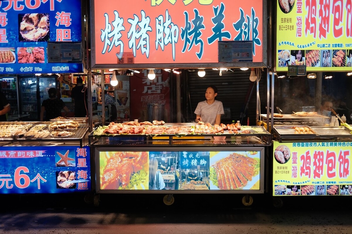 旅行推荐全国必吃的15条美食街,国内必去这10条美食街