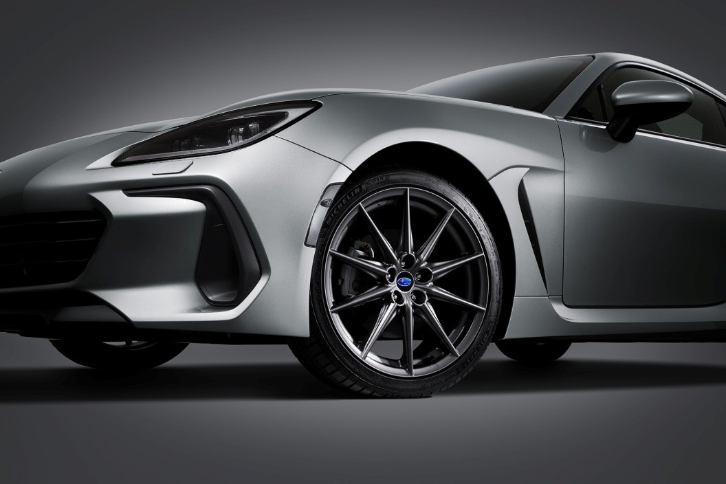 特价斯巴鲁brz,新一代斯巴鲁brz谍照