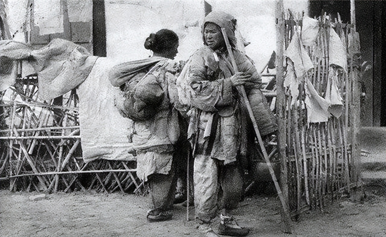 鲁迅玩伴闰土：57岁病逝，留下五子，如今后代现状让人感叹