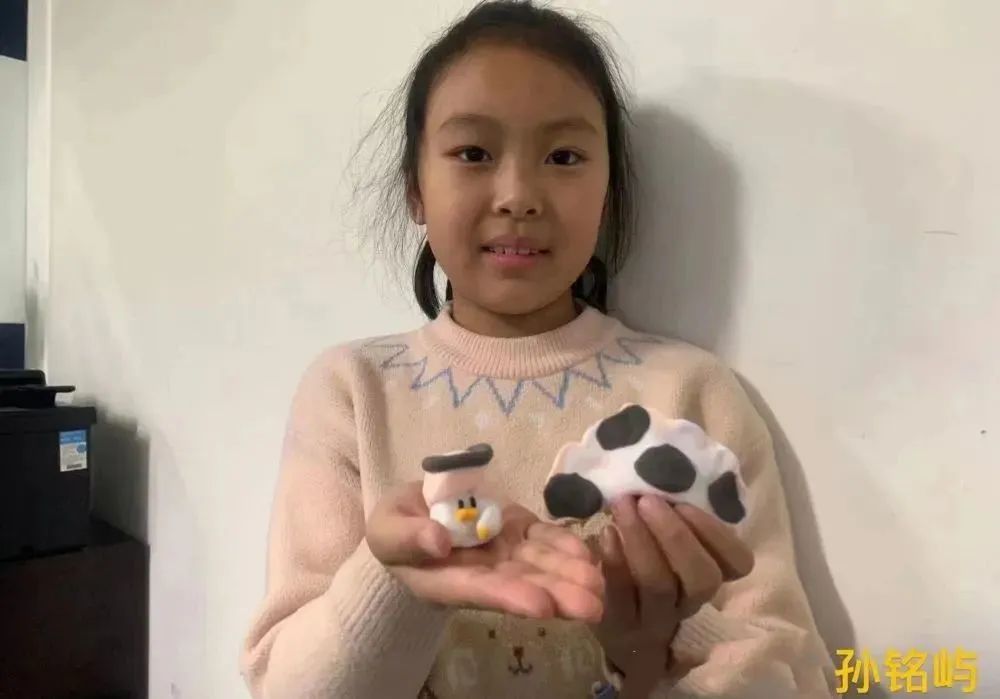 睦邻创意齐动手饺子遇上世界杯——乐真校区手工劳动课太受欢迎