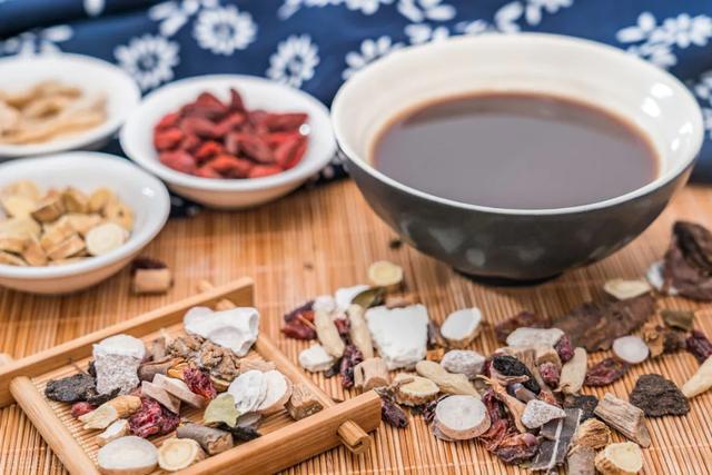 寒湿淤堵经络不通怎么调理,寒湿淤堵经络不通会引起什么问题