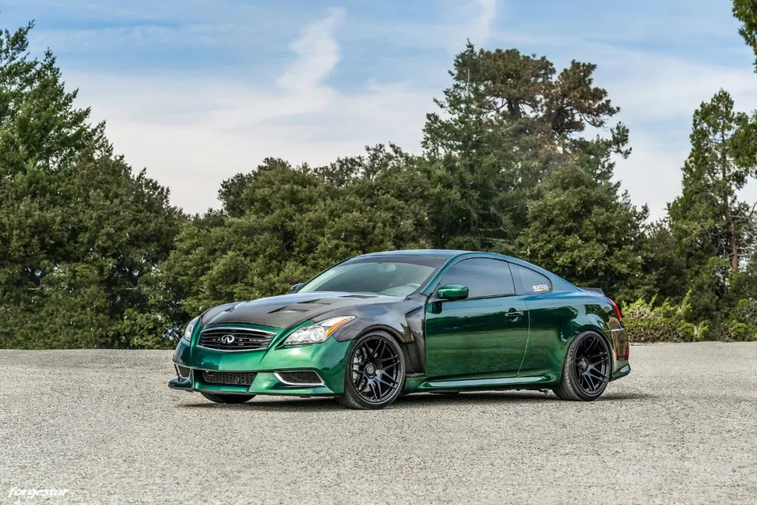 “战神”与“淑女”的重影