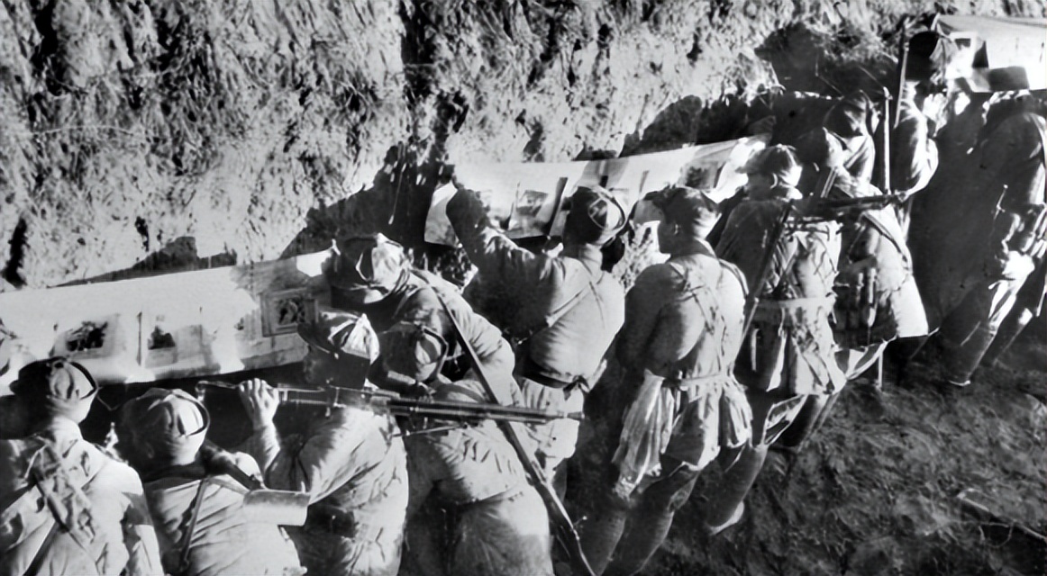 开国元帅陈毅，军事指挥能力到底怎么样？从几件事中看出答案