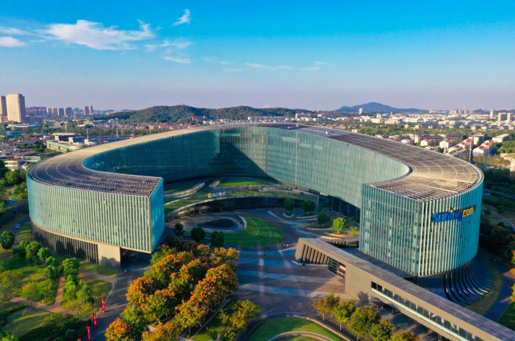 苏宁易购向上攀爬