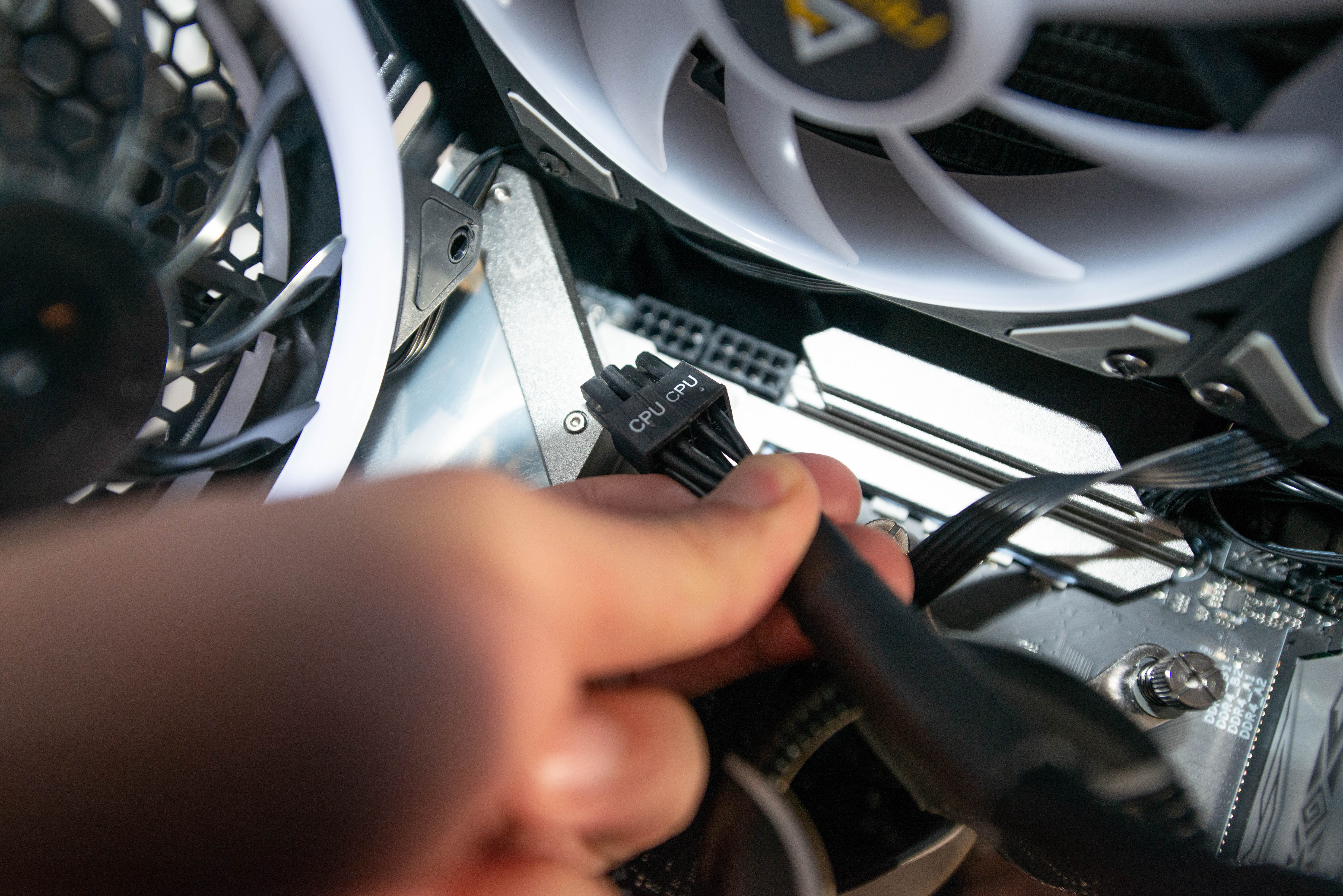 显卡diy水冷安装教程,水冷显卡组装电脑教程