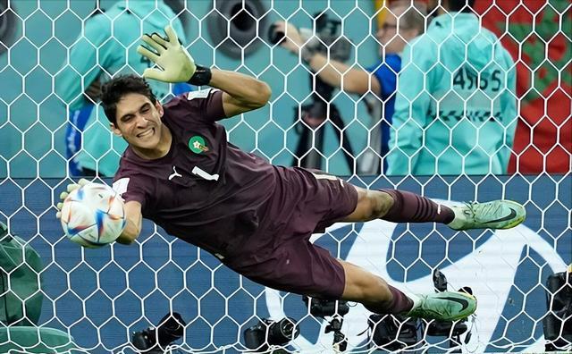 雄狮怒吼片段,雄狮吼叫穿透力