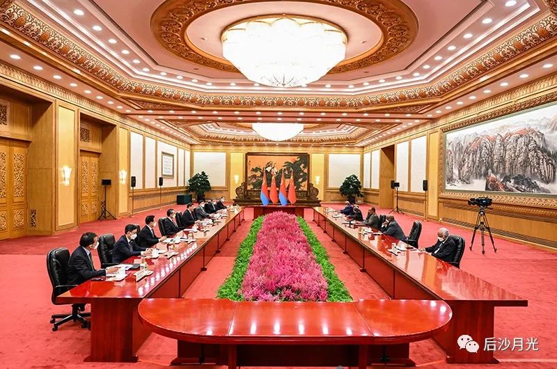 毛选的传奇,一部毛选打天下