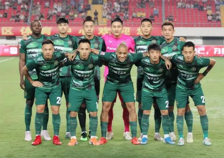 中超足球比赛广州恒大对上海上港,12-13赛季中超比赛用球