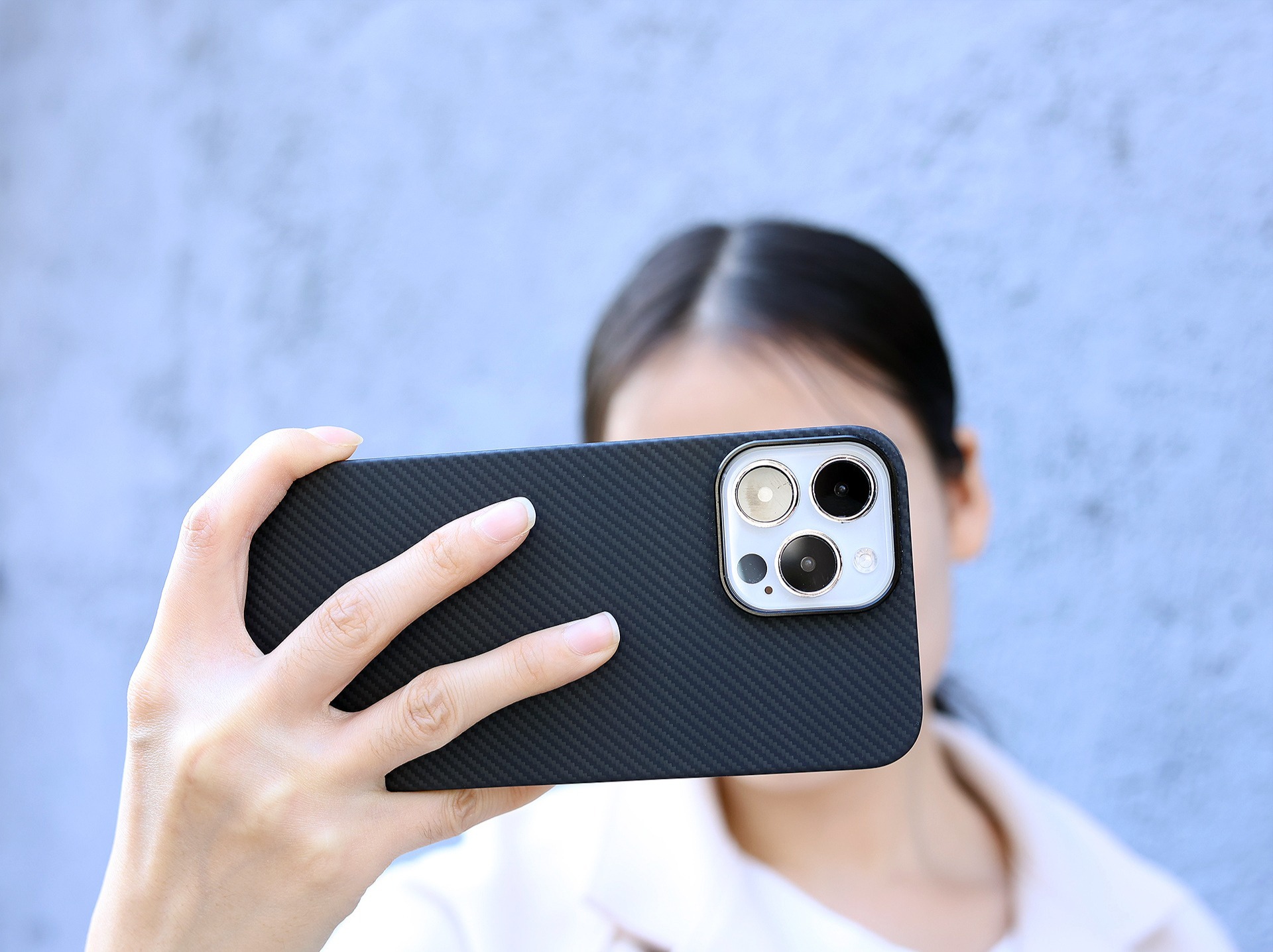 高颜值磁吸手机壳凯夫拉,高级感紫色凯夫拉手机壳