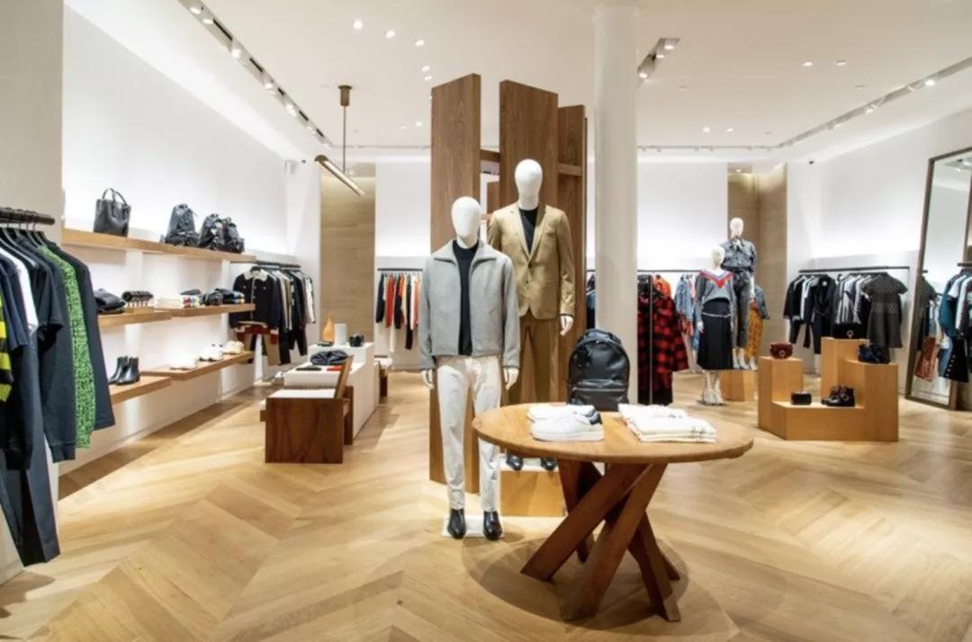 sandro是什么牌子女装什么价位,sandro属于奢侈品吗