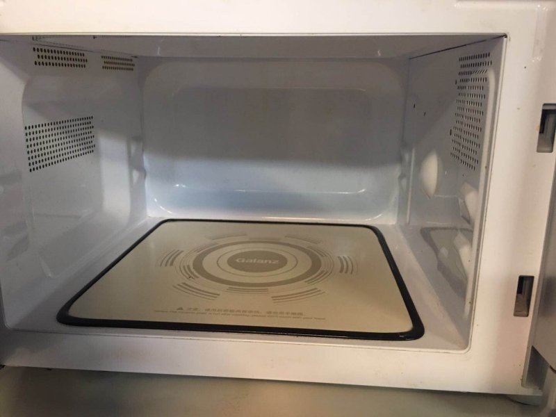 微波炉平板式与转盘式有啥区别,微波炉转盘式与平板式哪种好