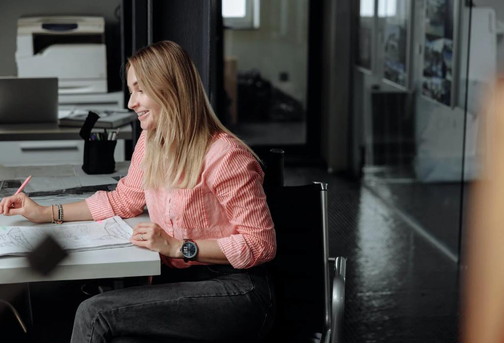 当下社会如何坚定理想信念,年轻人该树立什么样的理想和信念