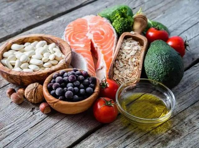 警惕中暑的基本知识,情绪中暑的真实事件