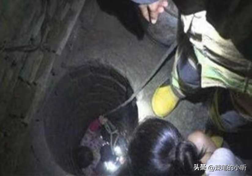 被泼硫酸毁容16岁女生,2017年18岁少女被泼硫酸毁容