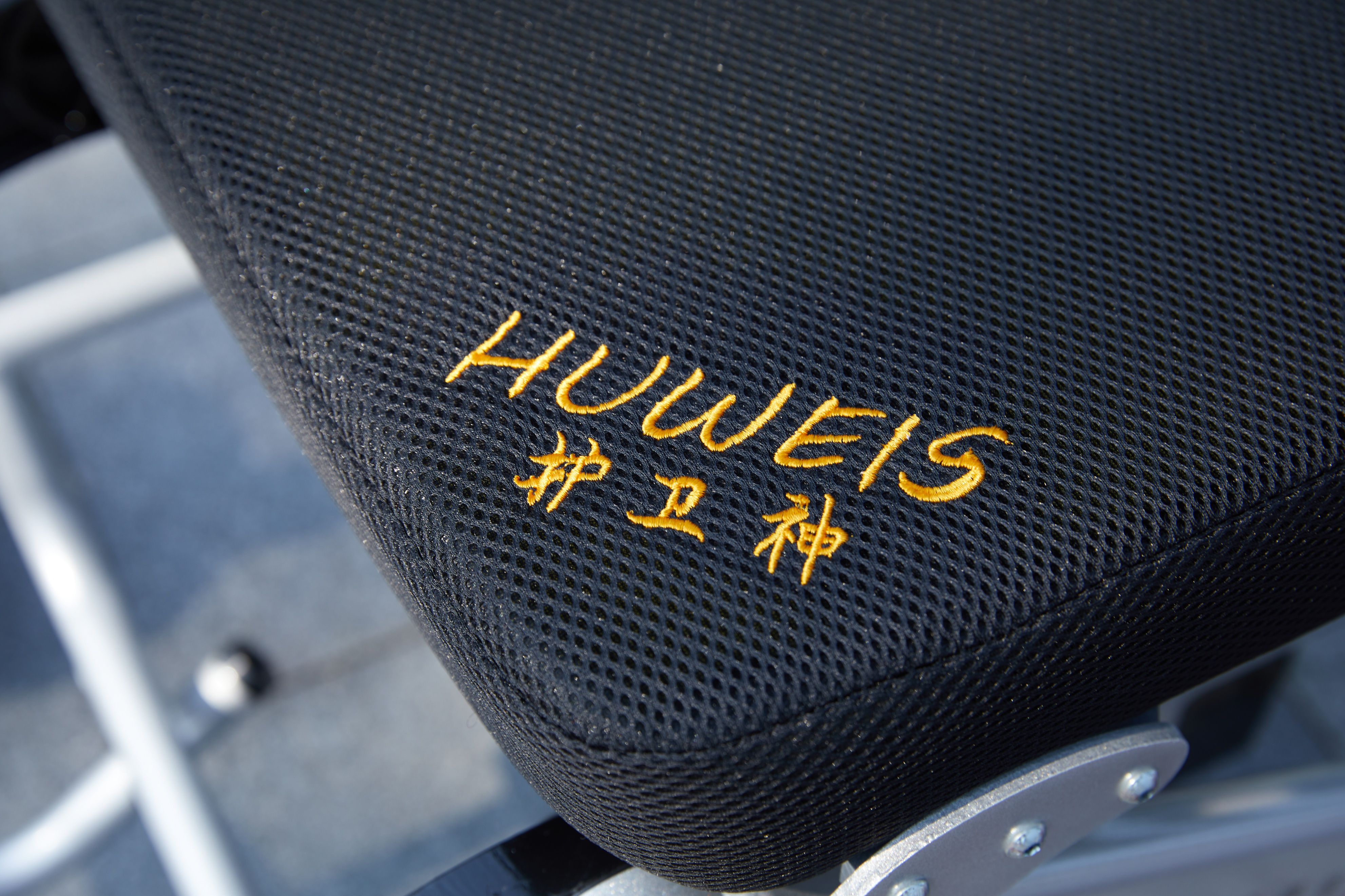 选什么样的轮椅自己用比较方便,轮椅选择与使用必备知识