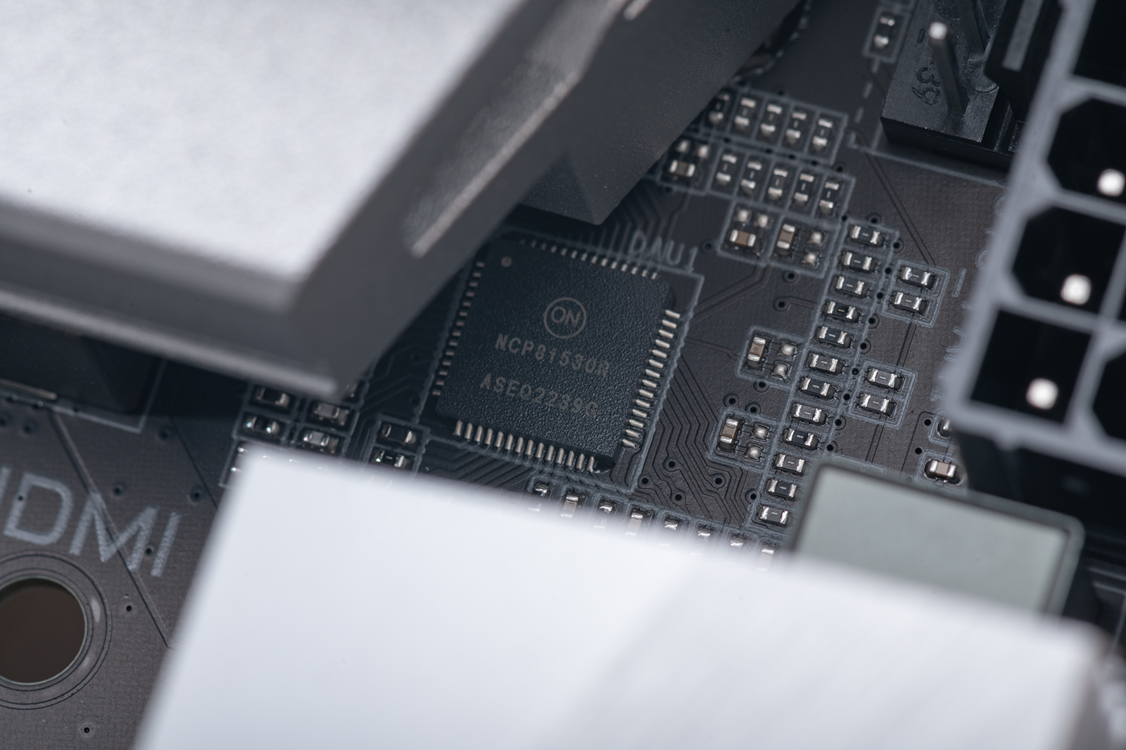 武极商智酷睿13代i5,13代酷睿cpu核显游戏测评