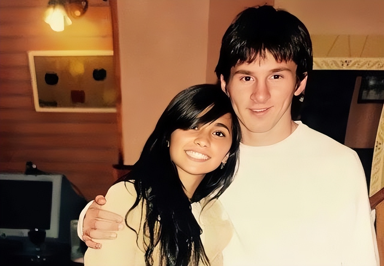 梅西回归迎接两次挑战,梅西为缺席训练道歉原视频