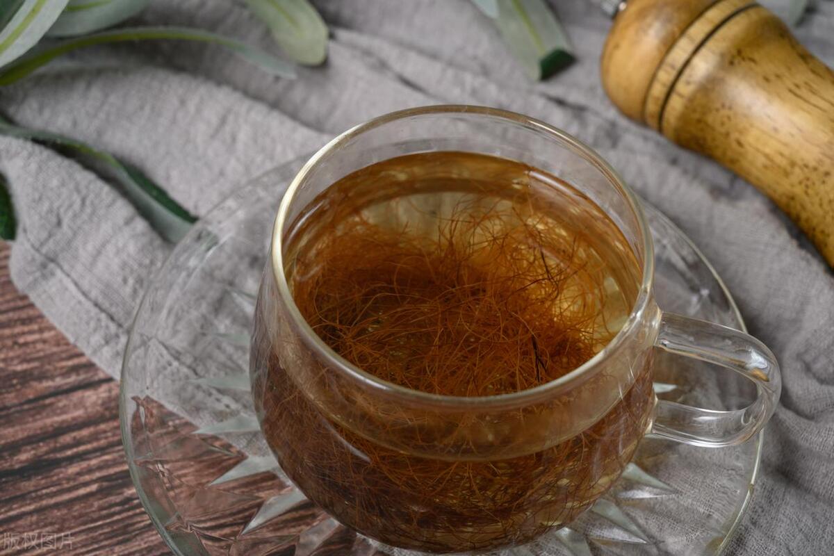 出生后的宝宝怎么去胎毒,新生儿有胎毒正确的去除方法