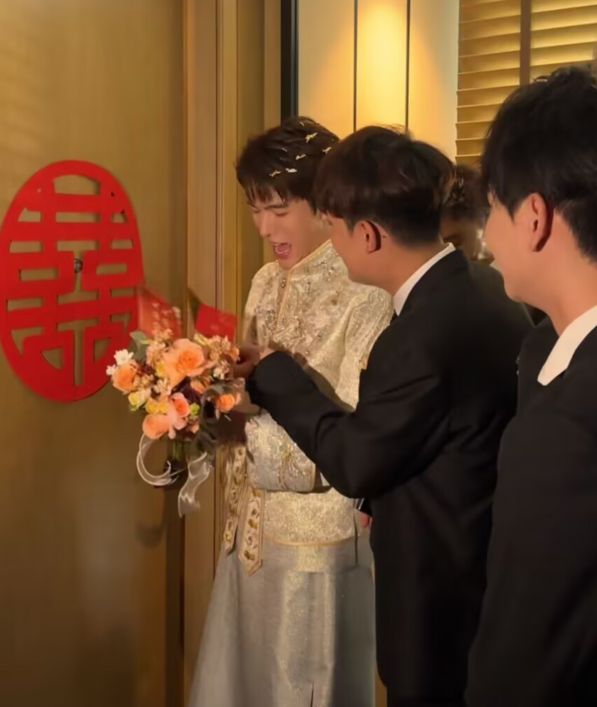 韩安冉买劳斯莱斯的视频,韩安冉婚礼完整过程