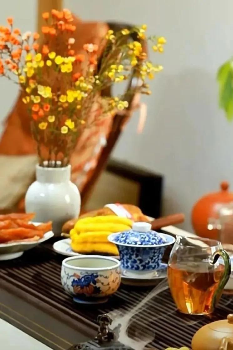 我来人间一趟本想光芒万丈,我来人间一趟本想光芒万丈意思