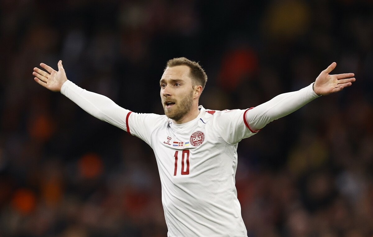 欧洲杯丹麦vs芬兰上半场比分,欧洲杯丹麦vs芬兰完整比赛