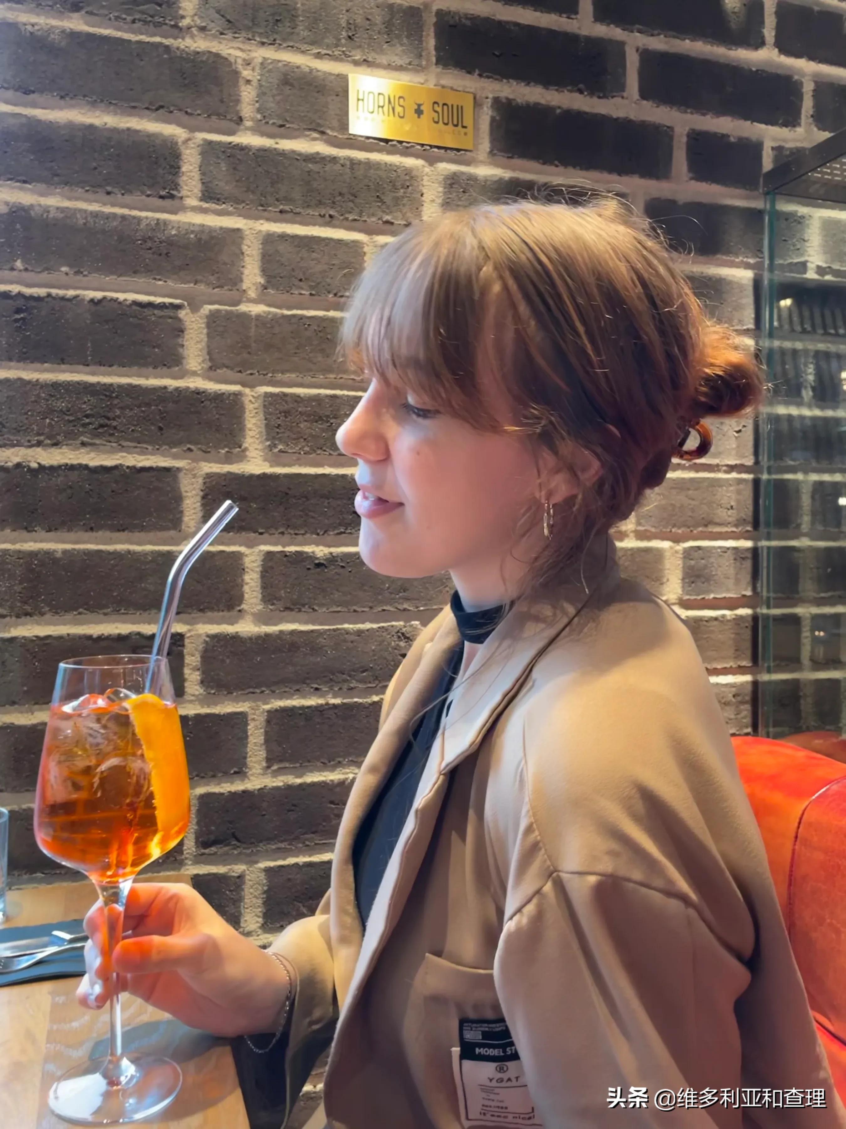 德国亚琛美女，会3国语言，喜欢中国文化，在中国找到归宿！