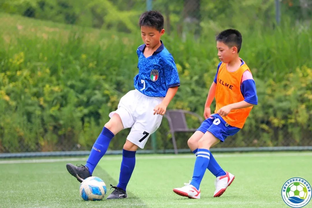 东湖路小学校园足球总决赛,喜报校园足球冠军