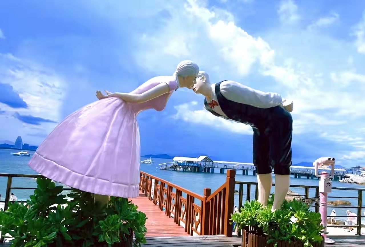 三亚旅游穿搭攻略,冬天去三亚旅游穿什么最合适