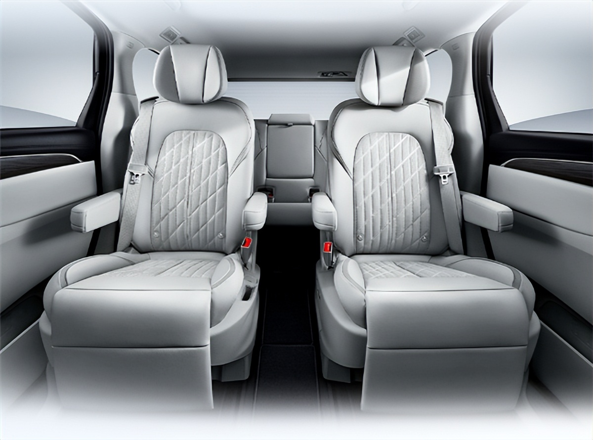 别克gl8最新报价介绍,别克gl8新款2023款底价