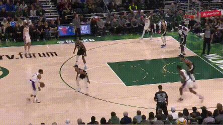 老詹谈威少抢断绝平三分,威少和老詹差一个助攻三双