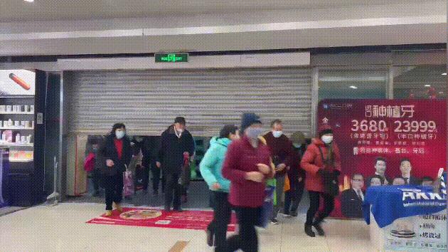 它造了个零售新物种，新品牌抢着入驻